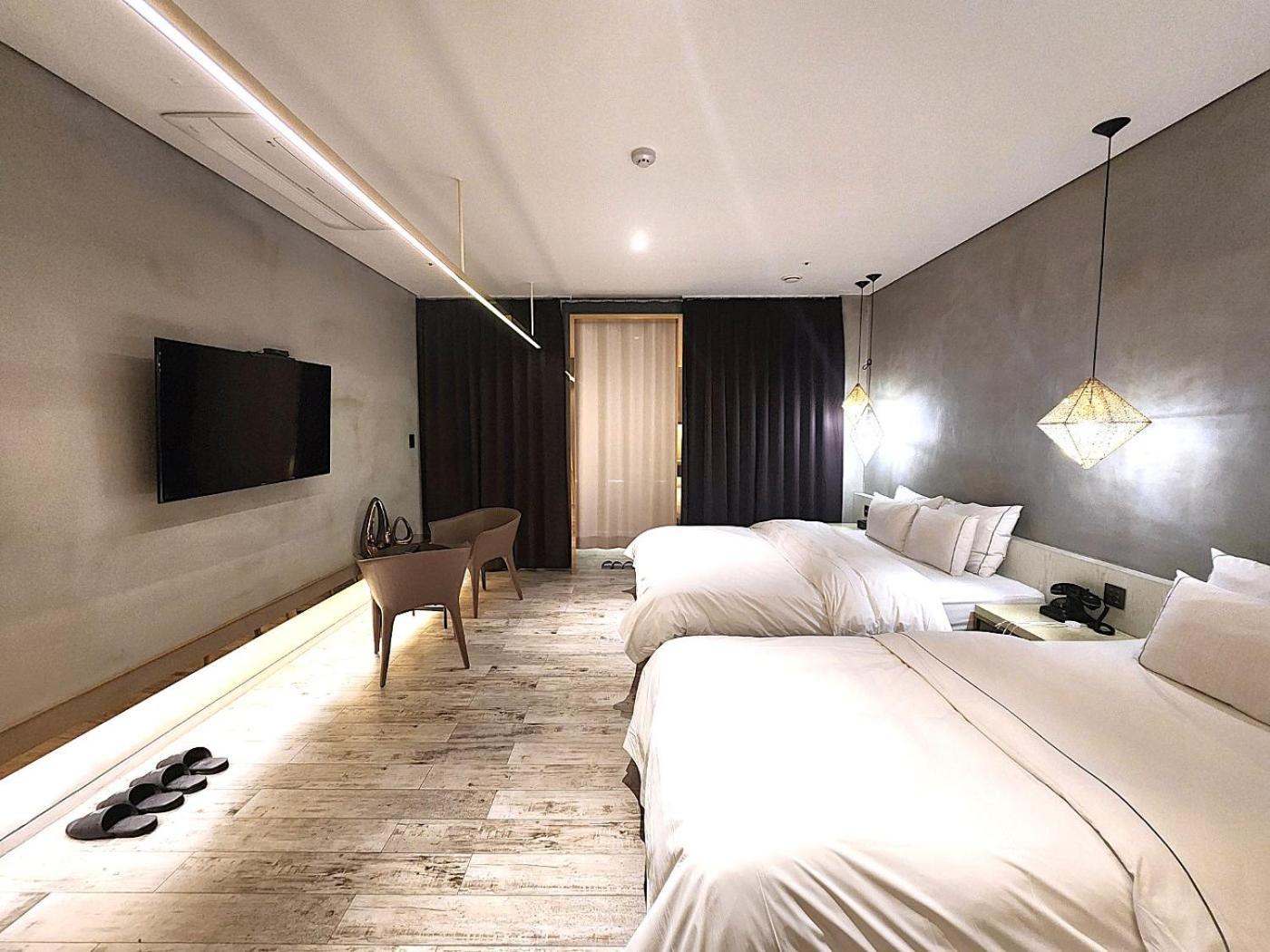Ischia Hotel ยงอิน ภายนอก รูปภาพ
